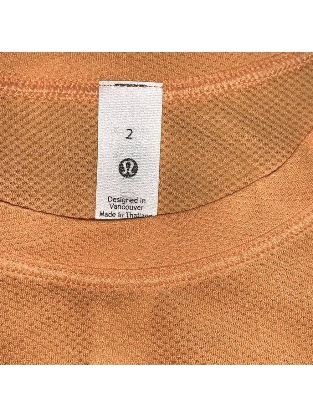 Lululemon Lightweight Running Training Tee NWT - Picture 3 of 6